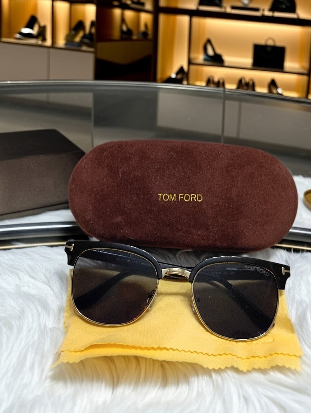 Tom Ford Mens Women's Unisex Sunglasses Model TF 544-K 56 120 145 3p $475
